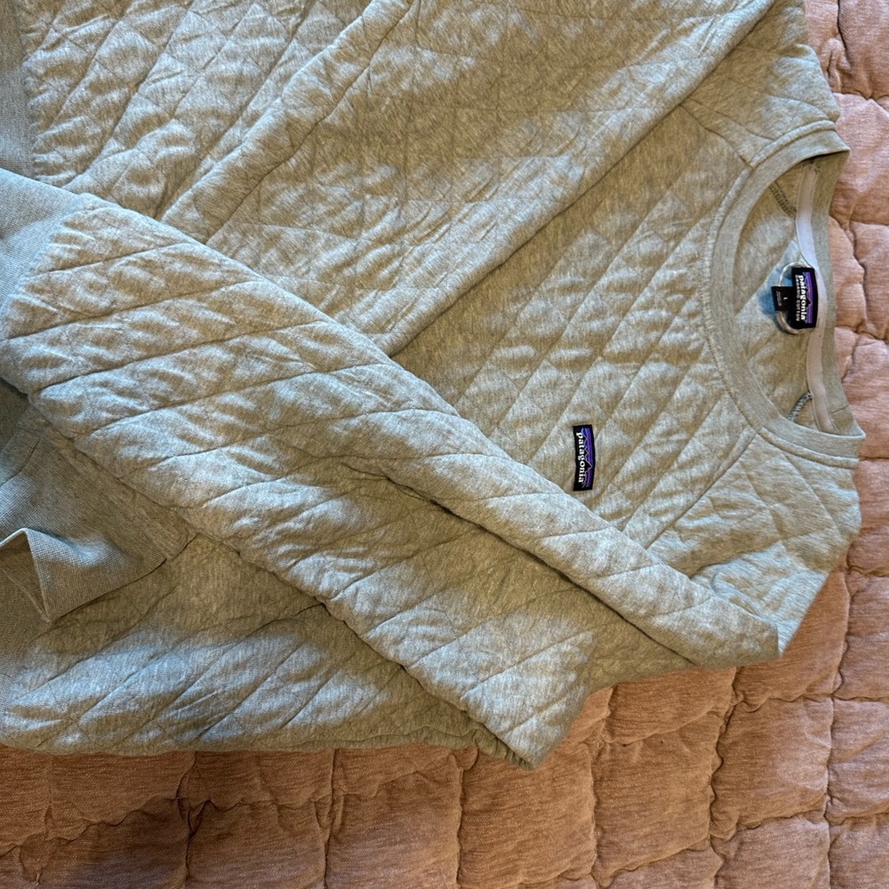 Patagonia Quilted Sage Green Sweatshirt